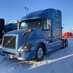 2015 VOLVO VNL64T780 CONVENTIONAL TRUCK WITH SLEEPER (39032-1)