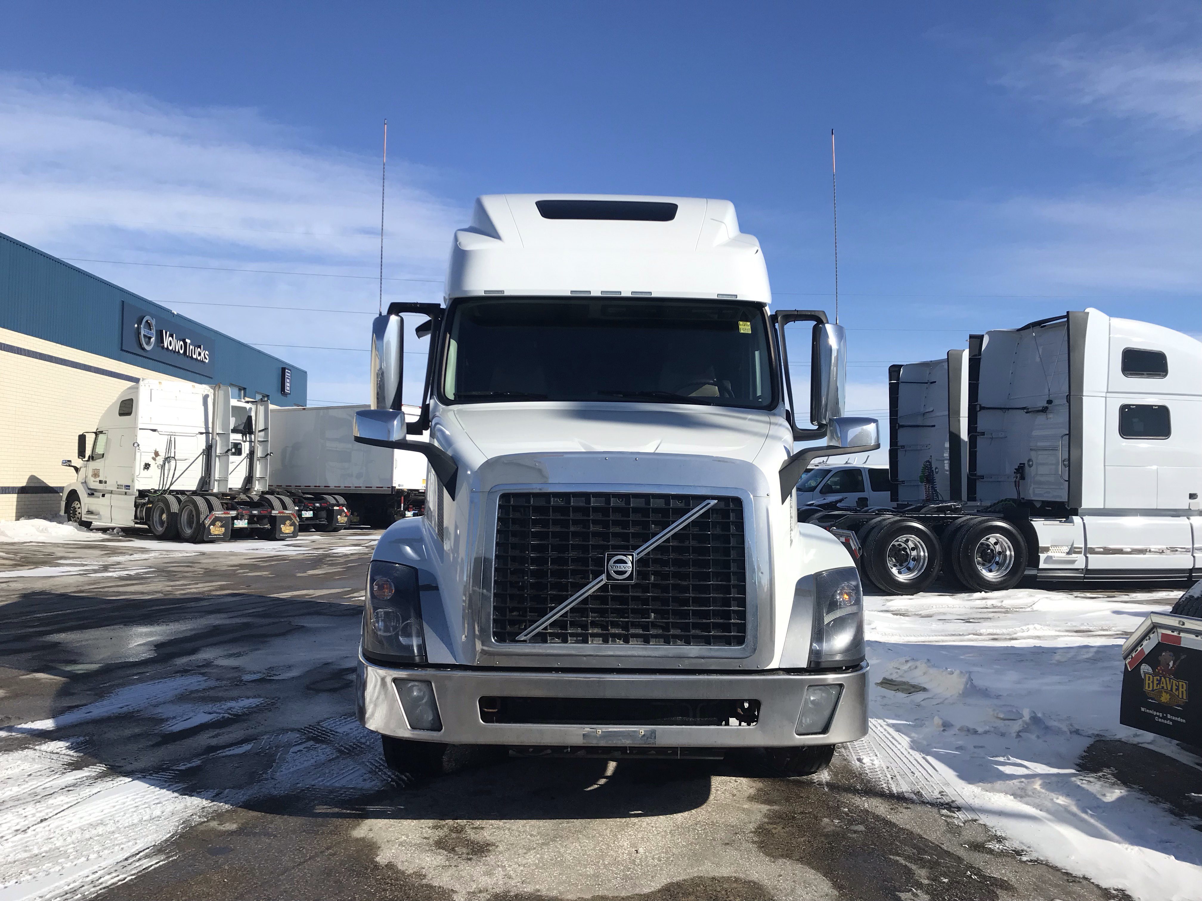 2016 VOLVO VNL64T780 CONVENTIONAL TRUCK WITH SLEEPER (3905) – Beaver ...