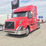 2015 VOLVO VNL64T780 CONVENTIONAL TRUCK WITH SLEEPER (3923)