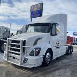 2016 VOLVO VNL64T630 CONVENTIONAL TRUCK WITH SLEEPER (40253-1)