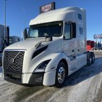 2020 VOLVO VNL64T760 CONVENTIONAL TRUCK WITH SLEEPER (40216)