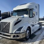 2020 VOLVO VNL64T760 CONVENTIONAL TRUCK WITH SLEEPER (40175)
